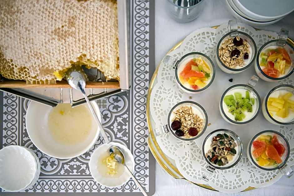 Villa Italia Luxury Suites and Apartments