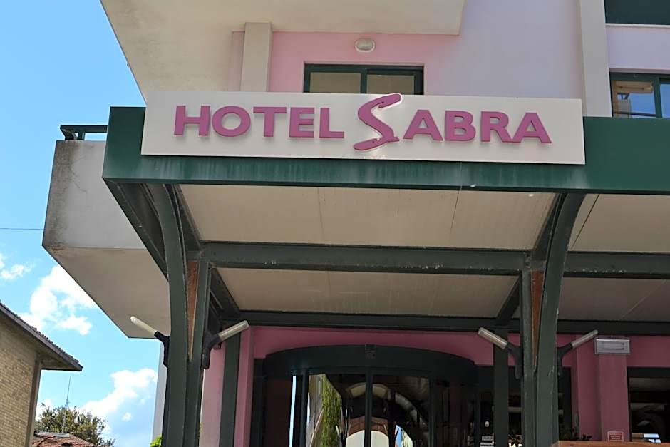 Hotel Sabra