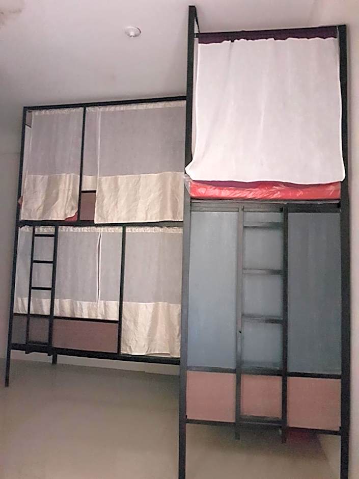 Sleepadz - Capsule Beds Dormitel in Magsaysay Ave Naga