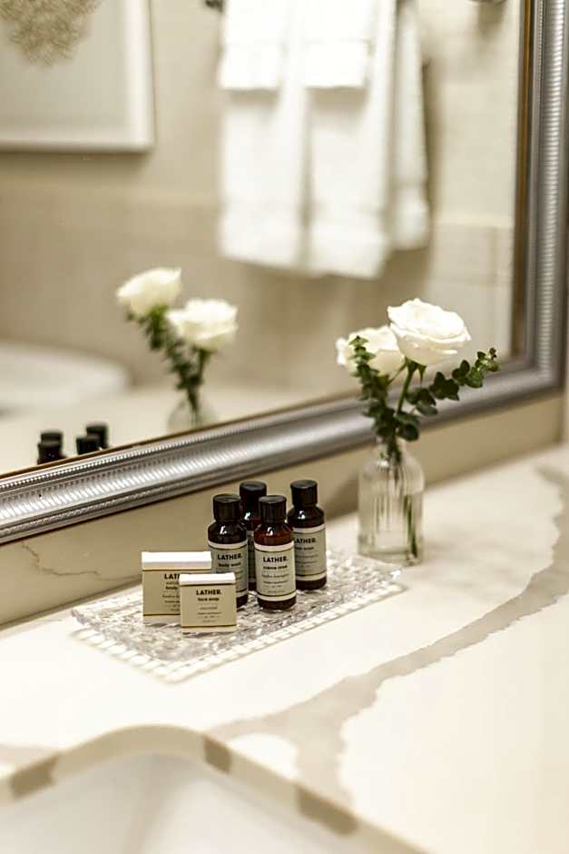 The Lord Nelson Hotel & Suites