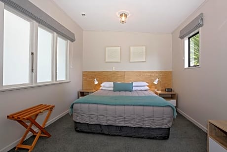 King Room with Private Bathroom