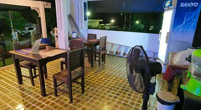 Baan Andaman Bed & Breakfast Hotel