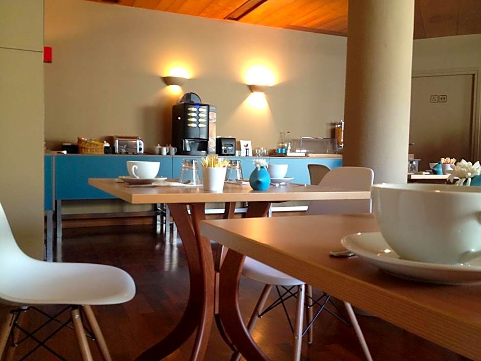 Moka Hotel