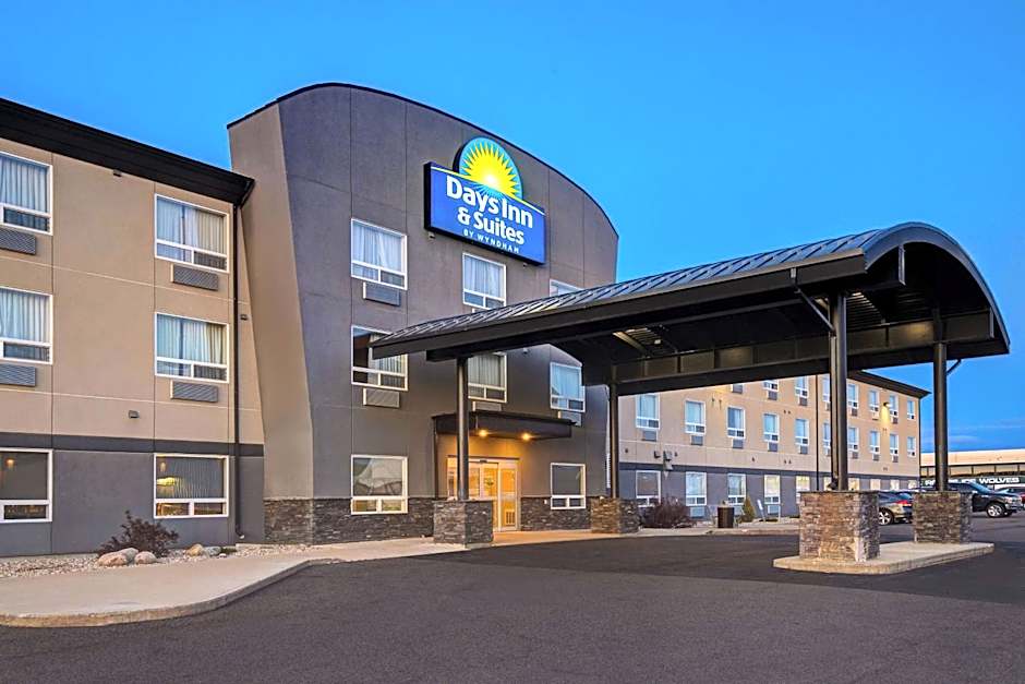 Days Inn & Suites by Wyndham Yorkton