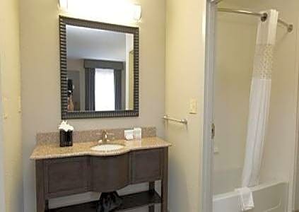 Hampton Inn & Suites Oklahoma City Airport