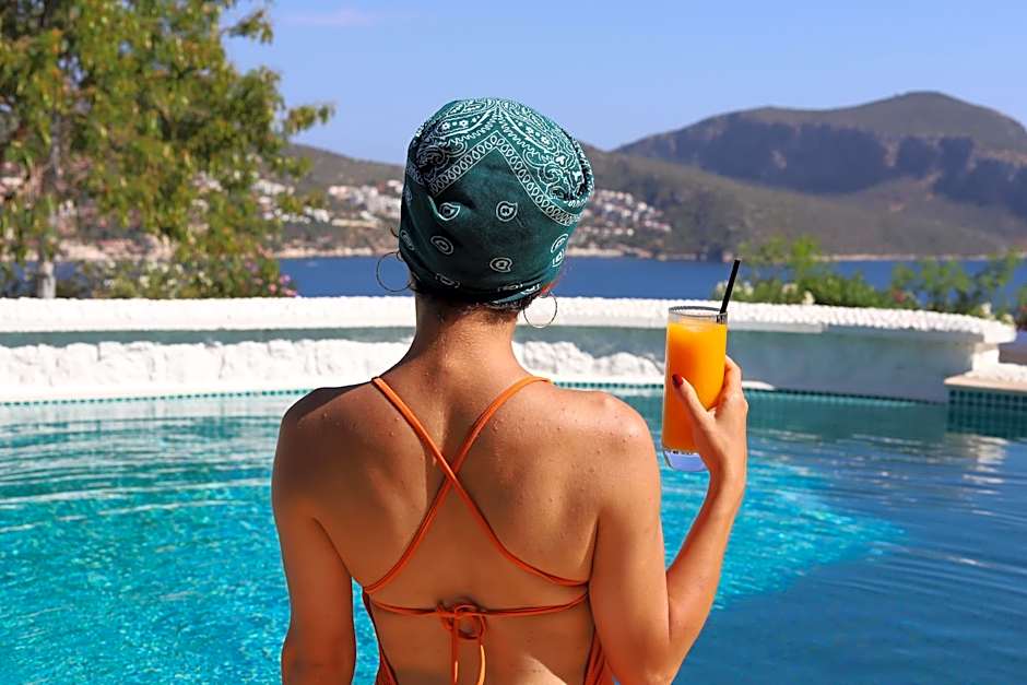 Kalkan Saray Suites Hotel