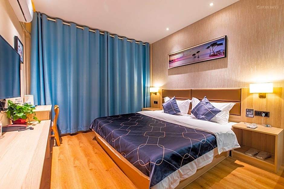 Chonpines Hotel·Jining Railway Station Wanda Plaza