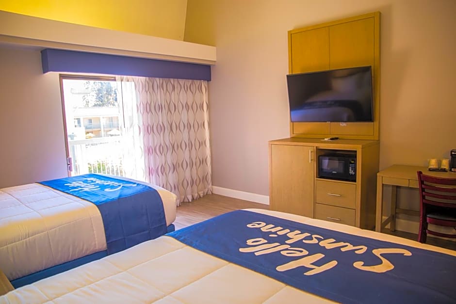 Days Inn by Wyndham Redwood City