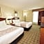 La Quinta Inn & Suites by Wyndham Downtown Conference Center