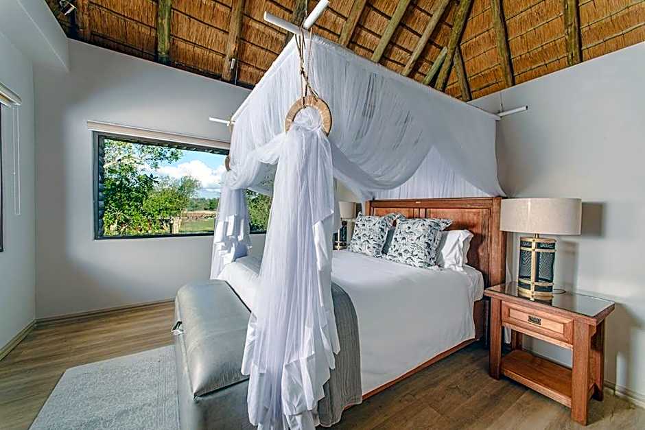 Karongwe River Safari Lodge