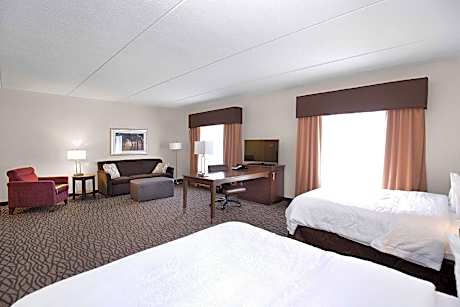 2 Queen Studio Suite Microwv/fridge/wetbar Sofabed/hdtv/free Wi-fi/ Work Area/hot Breakfast Included