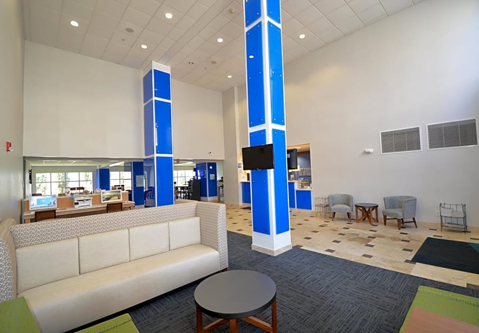 Holiday Inn Express Toledo-Oregon by IHG