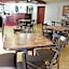 Econo Lodge Inn & Suites Kearney