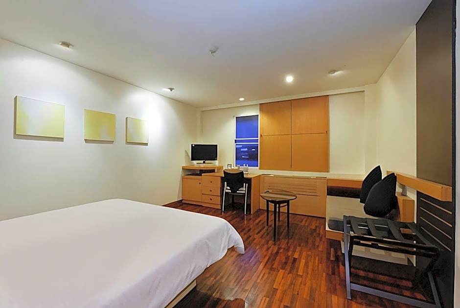 iCheck inn Sukhumvit 19
