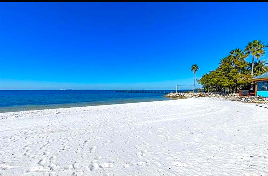 Perfect getaway with pool, hot tub and world class views