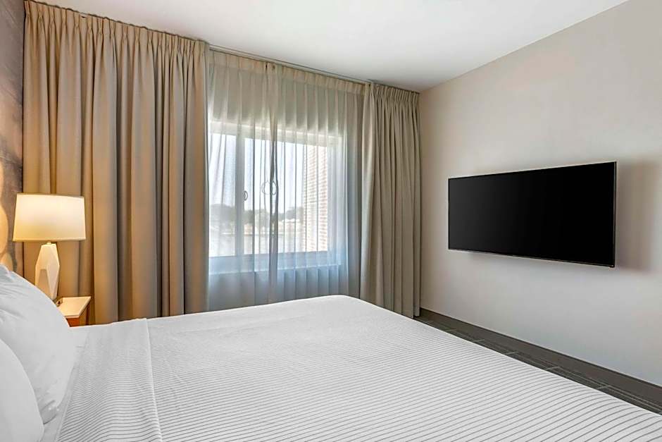 Cambria Hotel LAX