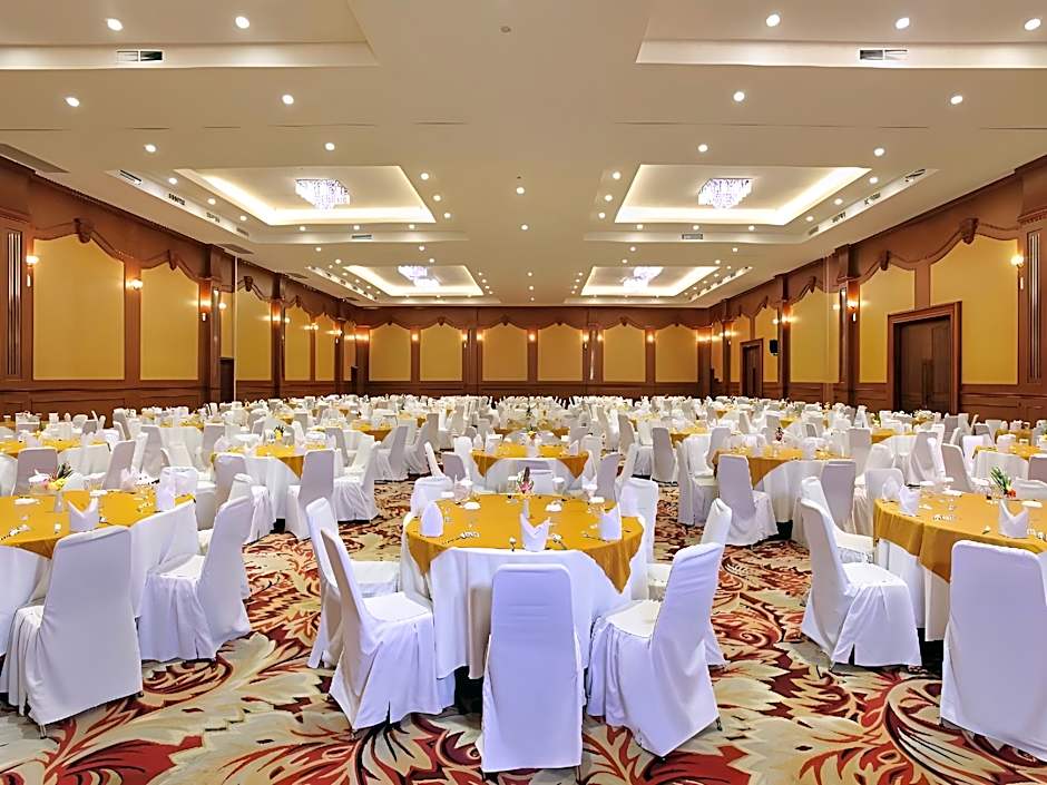 Lombok Raya Hotel