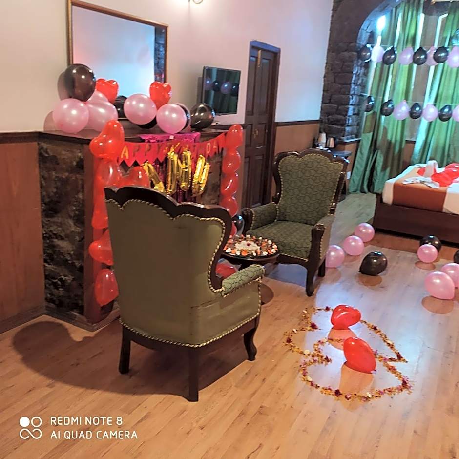 The Palace Belvedere Hotel