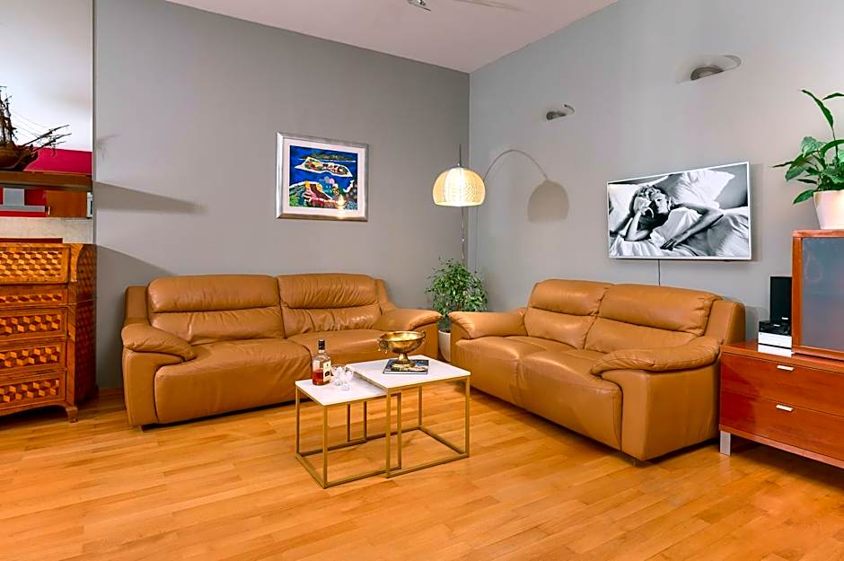 Royal Suites
