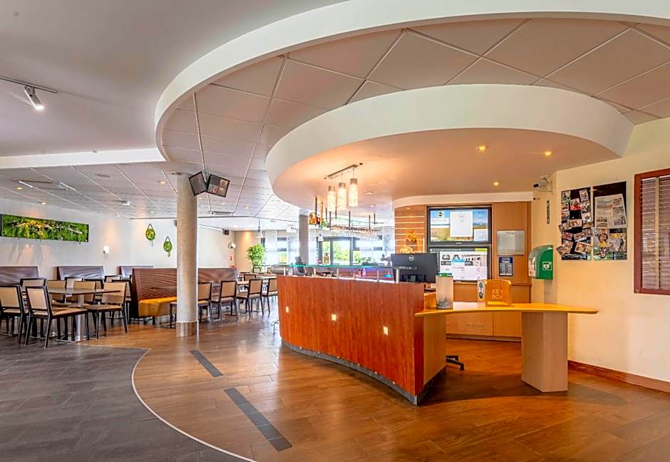 B&B HOTEL Calais Terminal Cite Europe 4 etoiles