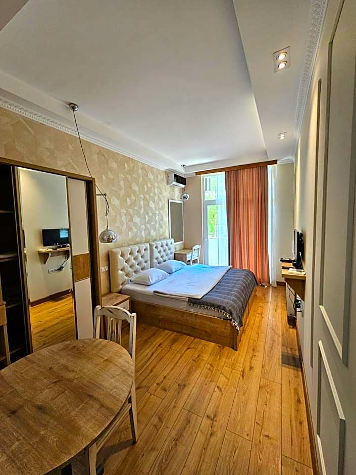 Happy Stay Hotel