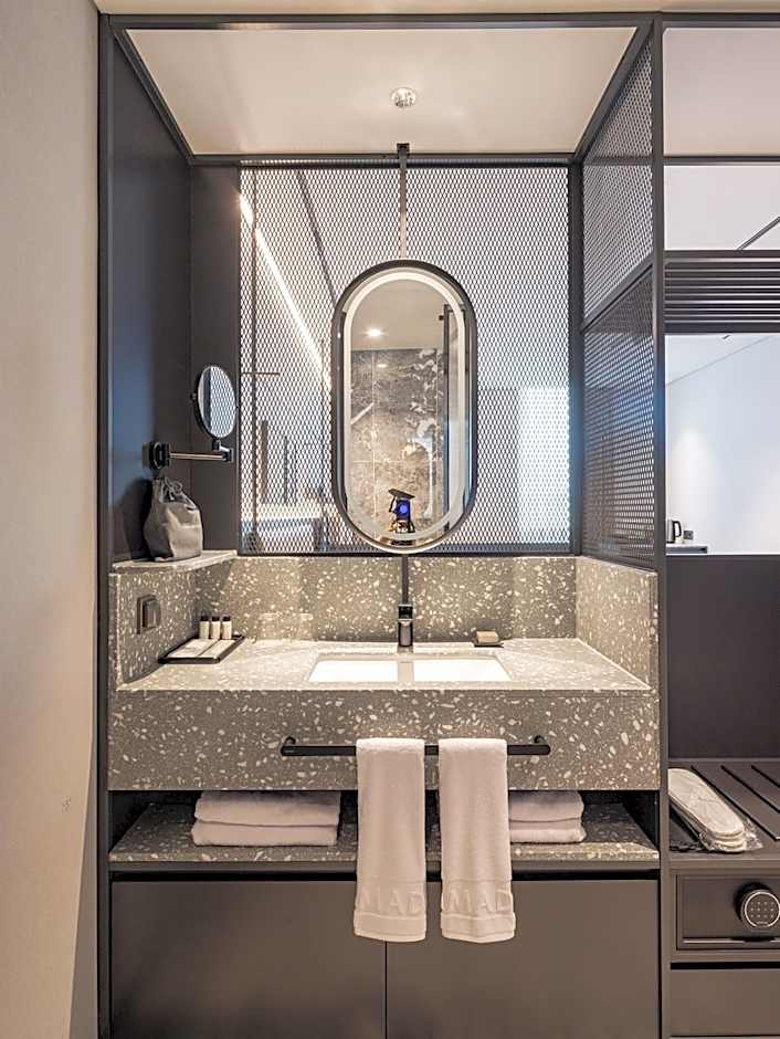 L7 CHUNGJANG by LOTTE HOTELS, formerly Ramada Plaza by Wyndham Chungjang