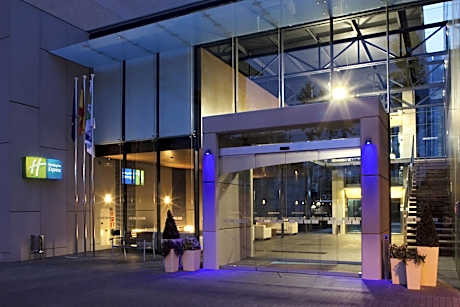 Holiday Inn Express Barcelona City 22@ By IHG
