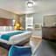 Studio 6 Suites - Albany, OR
