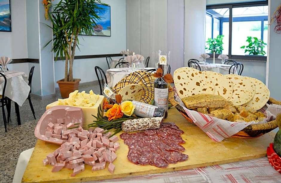 Hotel Ciondolo D'Oro 5 minuti da Rimini Fiera CON PARCHEGGIO INCLUSO