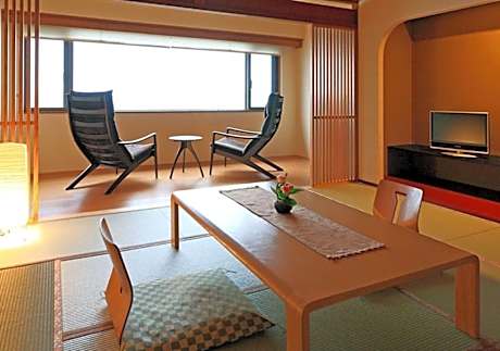 Japanese-Style Room