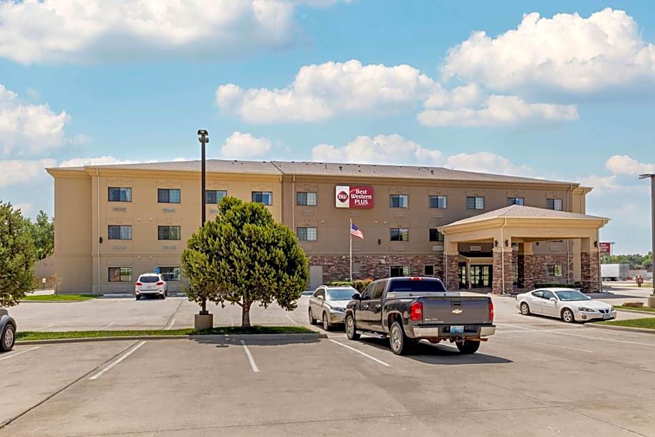 Best Western Plus Red River Inn