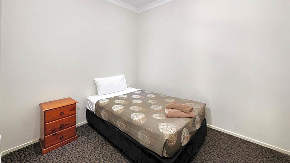 Western Downs Motor Inn