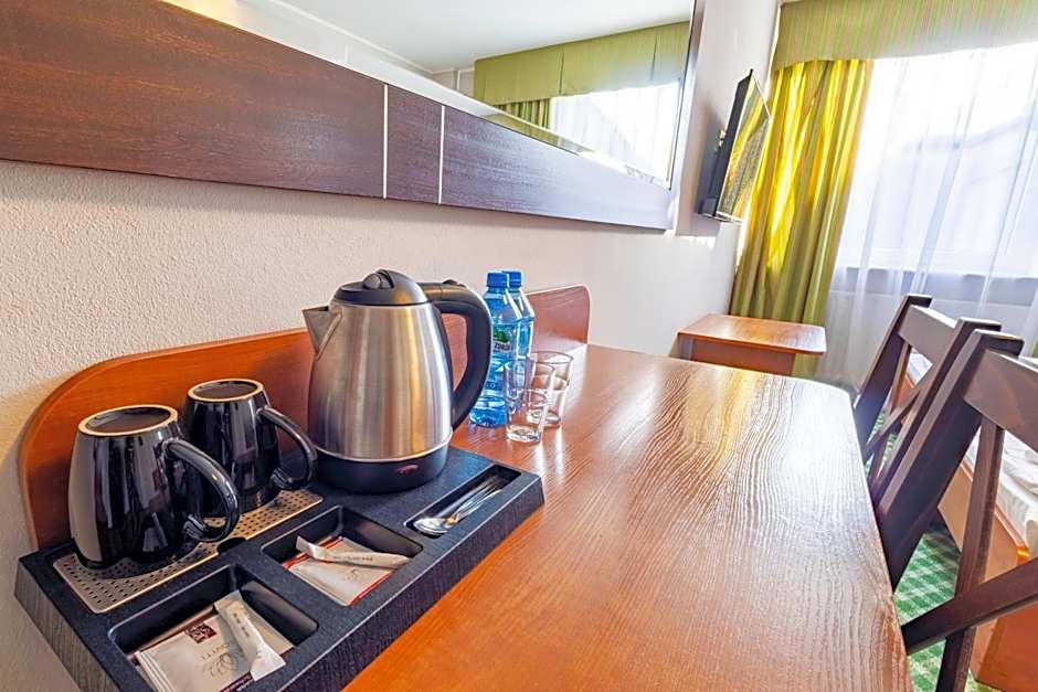 Hit Hotel