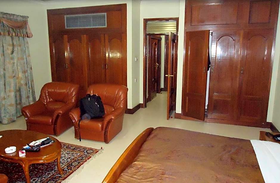Grand Imperial Hotel
