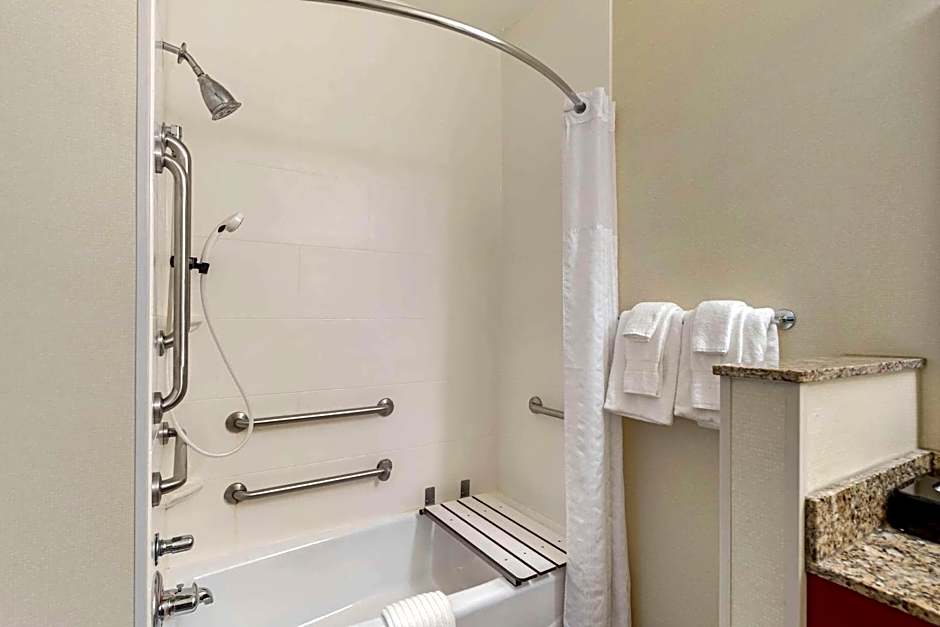 Comfort Suites Normal University area