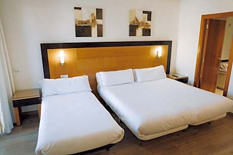 Triple Room (2 Adults + 1 Child)