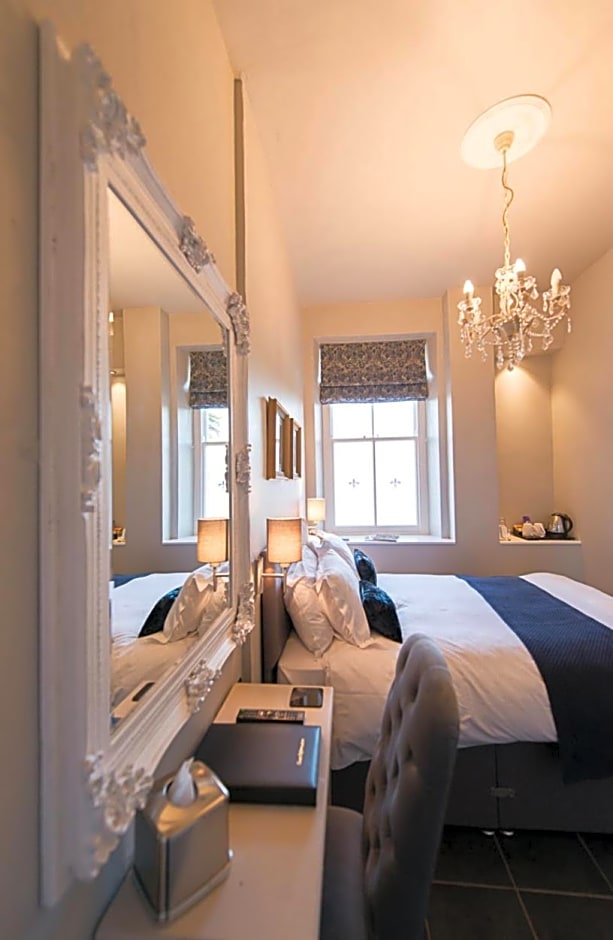 Glewstone Court Country House Hotel