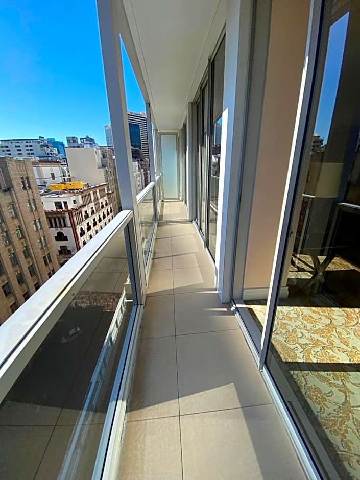 Taj Executive Suites, Private Residence – Cape Town, CO