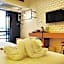 Forty Winks Phuket Hotel