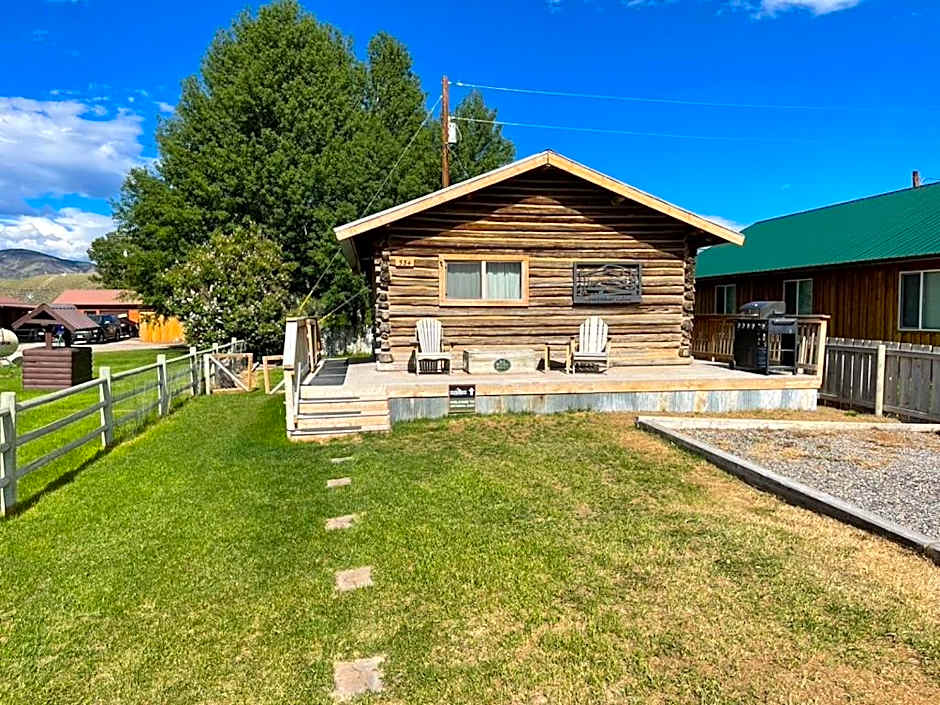 Sportsman Lodge Melrose MT