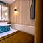 Le Petit Oberkampf Hotel & Spa