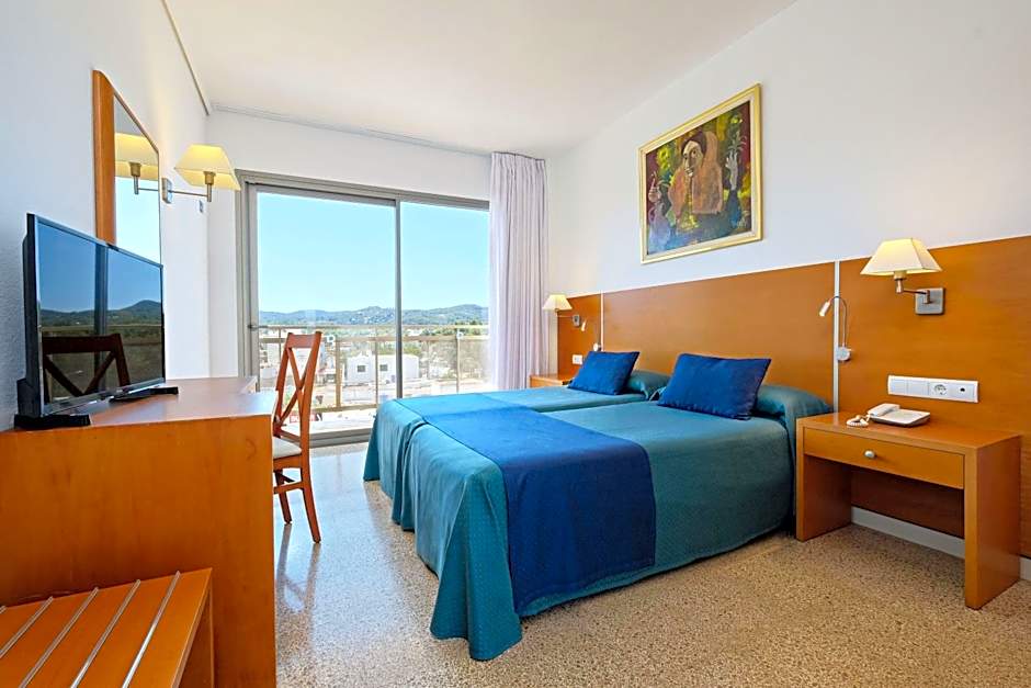 azuLine Hotel S'Anfora & Fleming