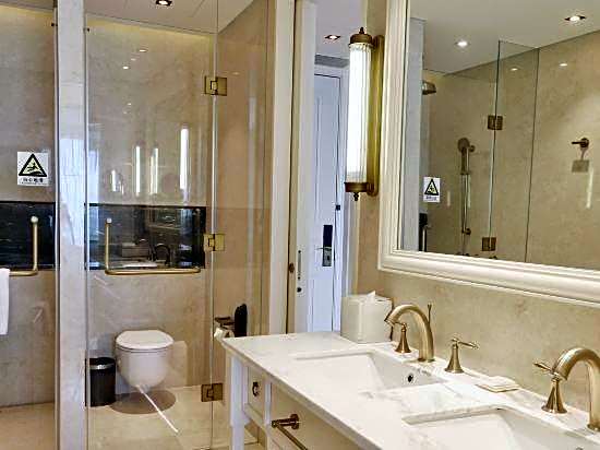 Hotel  Carnival Qingdao