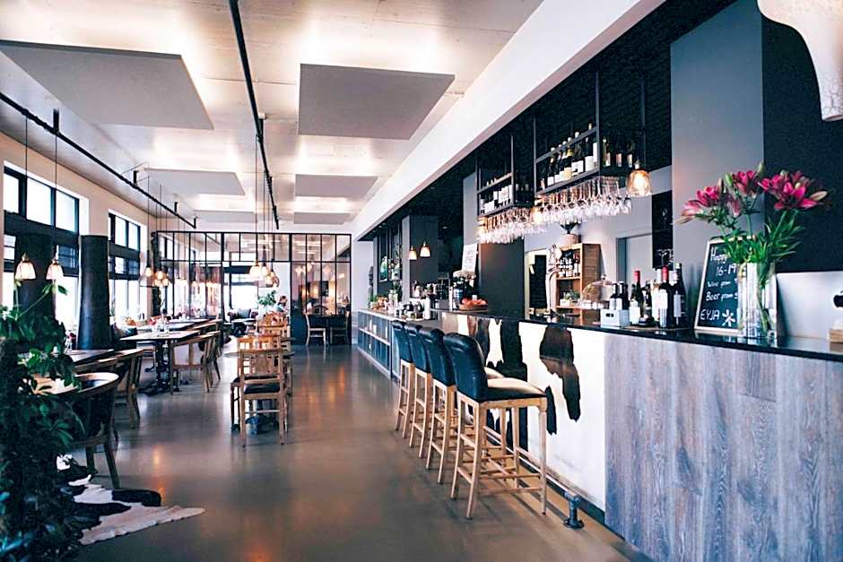 Eyja Guldsmeden Hotel