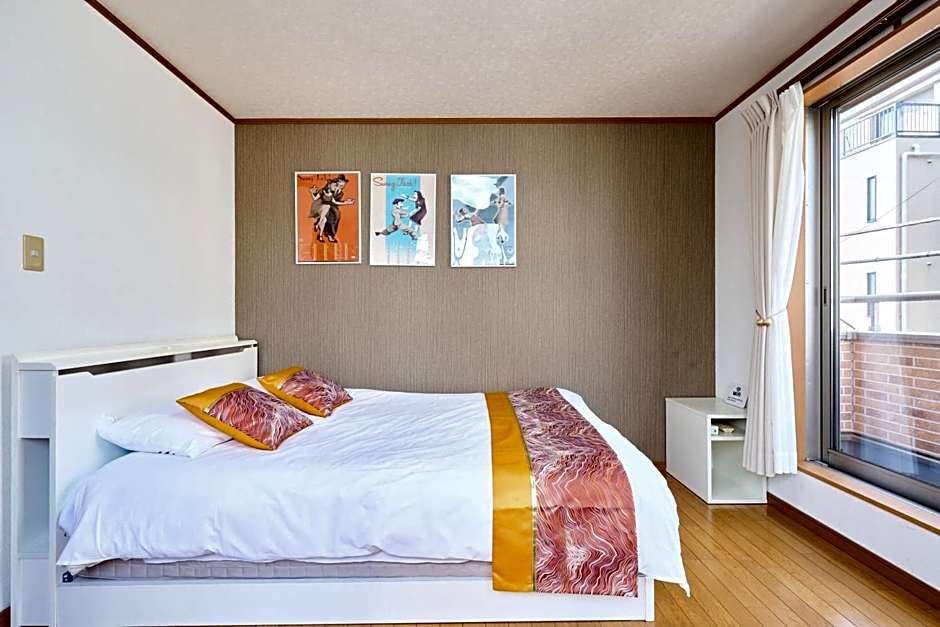 J-2S JR Yamanote Komagome, 3 storey 101sq 4BR, FreePark