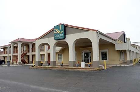Quality Inn & Suites Covington
