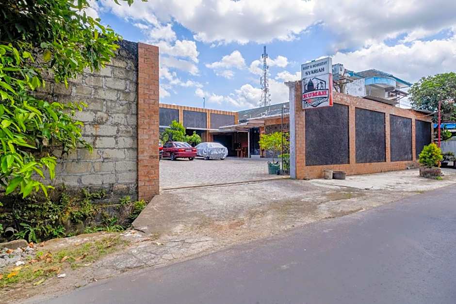 Hotel O Prambanan Near Prambanan Temple