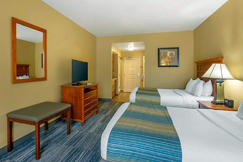Best Western Plus University Park Inn & Suites