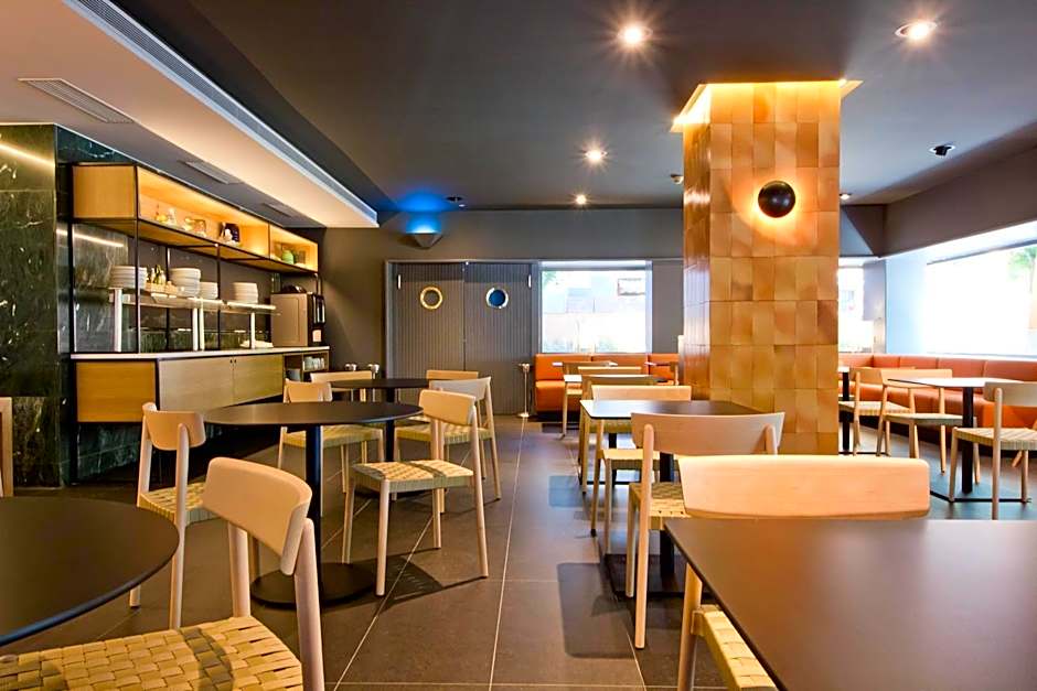 Aparthotel Atenea Valles