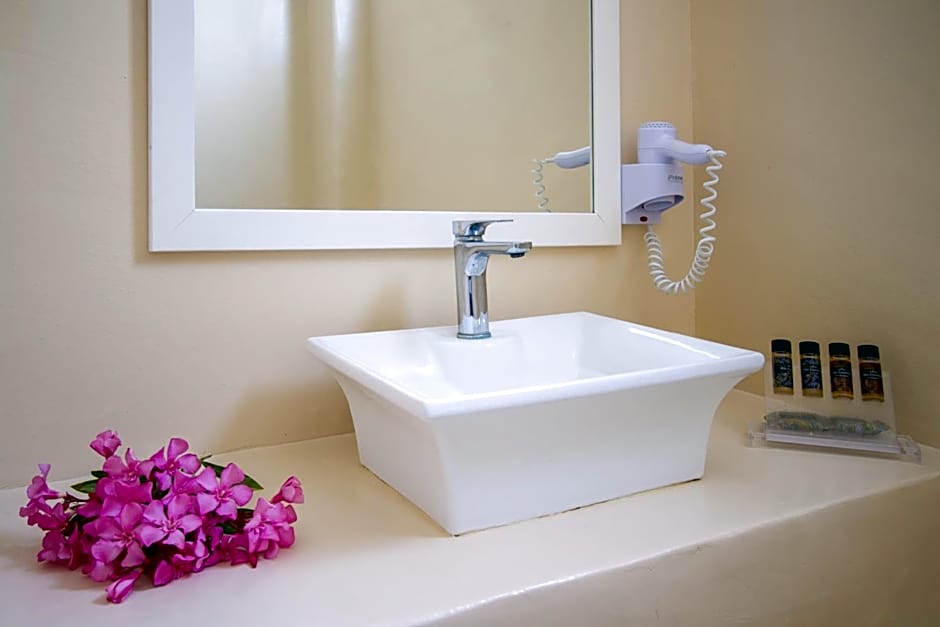 Sea Sound White Katikies